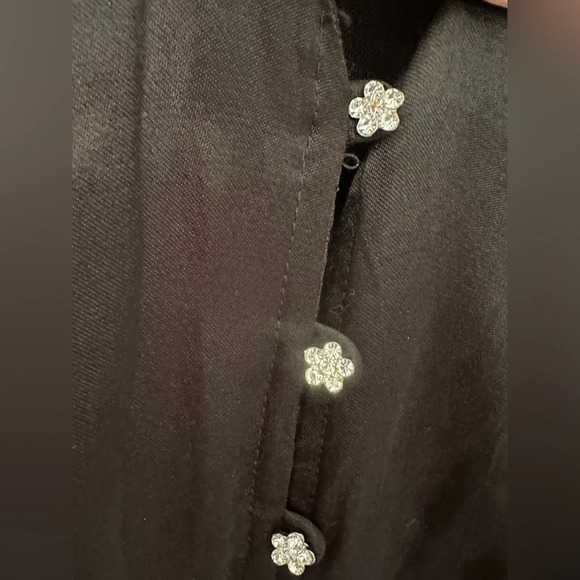 En Saison Lizette Satin Button Up Midi Dress. Size Medium. - Picture 4 of 9